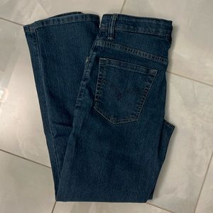 Boy Levi’s NWT size 10